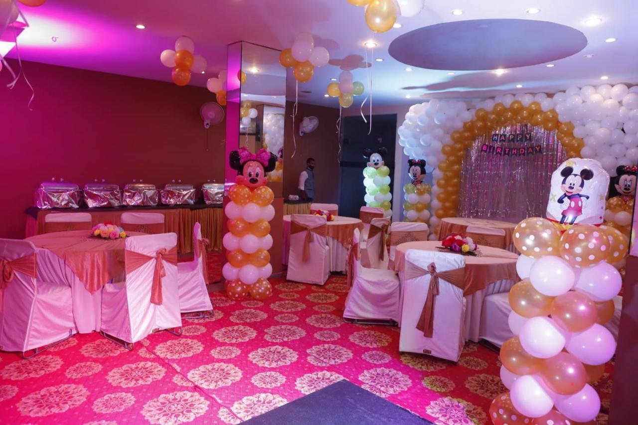 Nikko Blue - Boutique Hotel Ґурґаон Екстер'єр фото