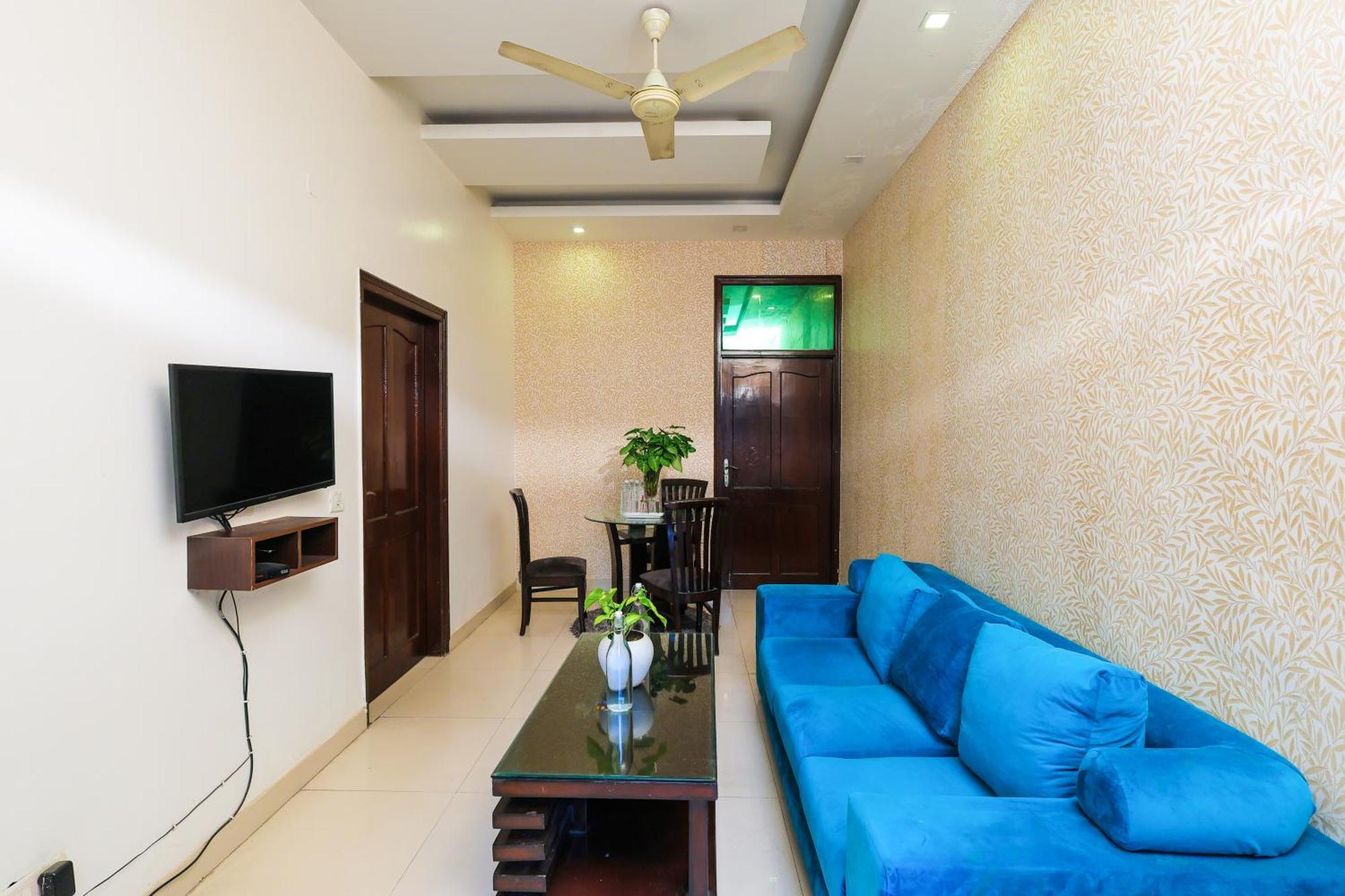 Nikko Blue - Boutique Hotel Ґурґаон Екстер'єр фото