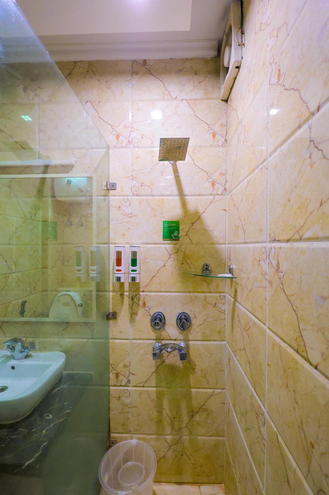 Nikko Blue - Boutique Hotel Ґурґаон Екстер'єр фото